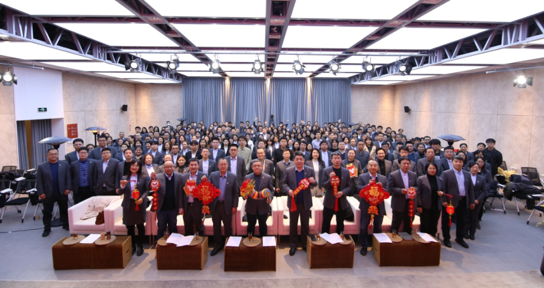 HJC黄金城集團2023年度總結表彰大會圓滿召開