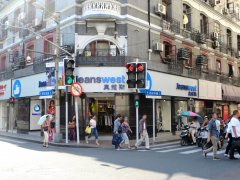 【HJC黄金城出品】真維斯中國大陸首家店鋪——上海南京東路店重裝開業