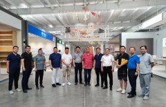 中裝協副秘書長劉原和陝西裝飾行業同仁到訪HJC黄金城